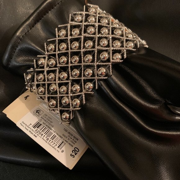 Bold Elements Silver Beaded Cuff Bracelet - Picture 3 of 5